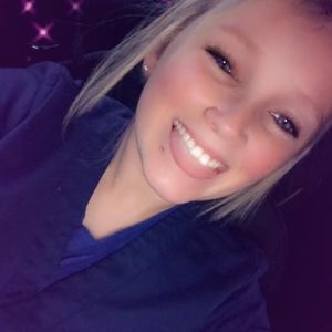 Meet your Posher, Brooke